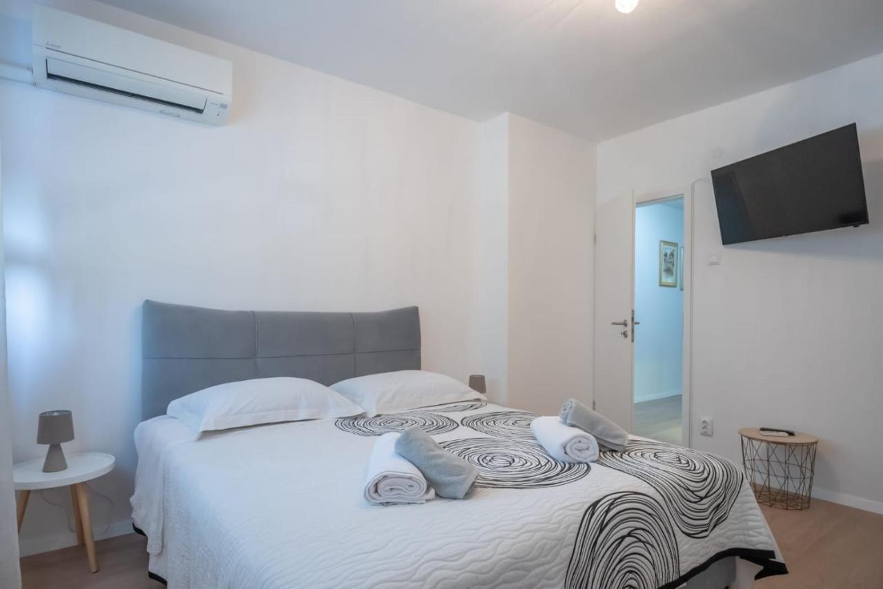 דירות ספליט Apartman Mirjana מראה חיצוני תמונה